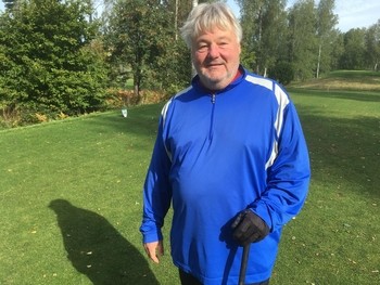 Järvenpääläinen Jari Kurittu aloitti golfin harrastuksen 1990-luvun alussa. Miehen pallo-ura alkoi juniorina Myllykosken Pallosta.