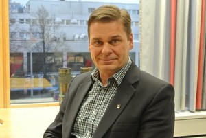 Jari Larikka (kok.) mielii takaisin valtakunnan politiikkaan.