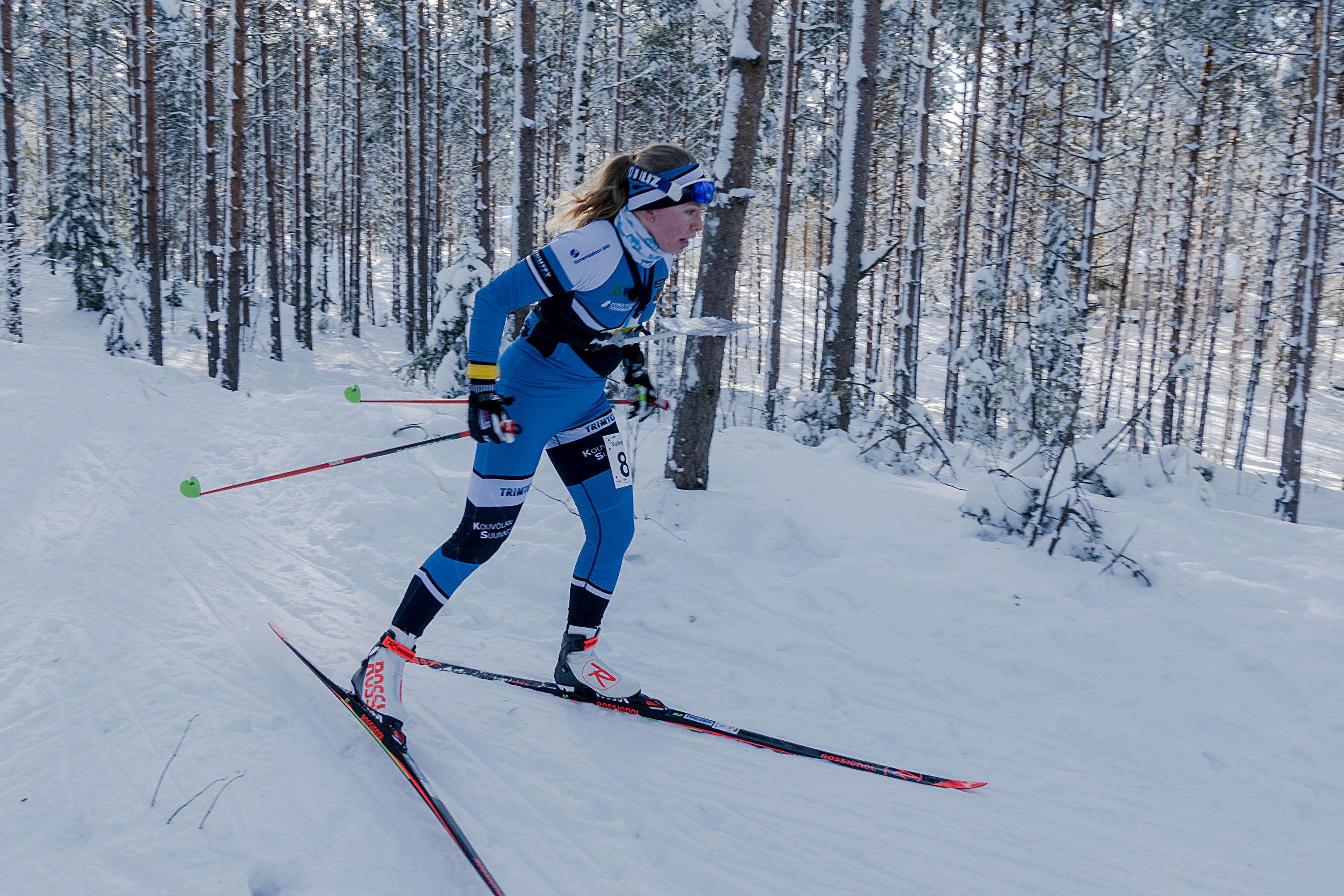 Tuuli Suutarin suksi kulki pronssille hiihtosuunnistuksen SM-sprinttimatkalla Pälkäneellä. Kuva seuraavan päivän SM-keskimatkan kisasta, jossa vauhti ei riittänyt kärkeen.